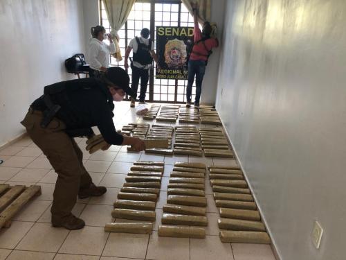 PJC: Casi 100 kilos de marihuana prensada fue hallada durante un allanamiento